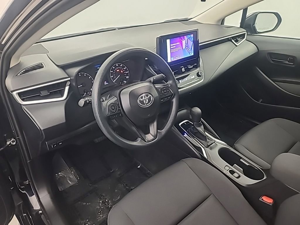 Used 2025 Toyota Corolla LE image 25