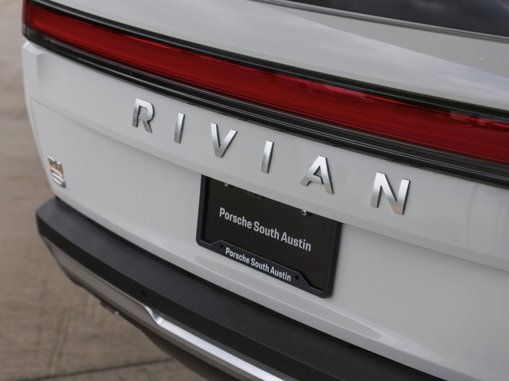 Used 2023 Rivian R1S Adventure image 16