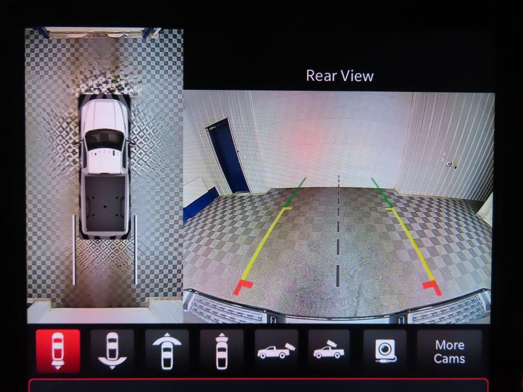Used 2025 RAM 2500 Big Horn AWD/4WD image 18