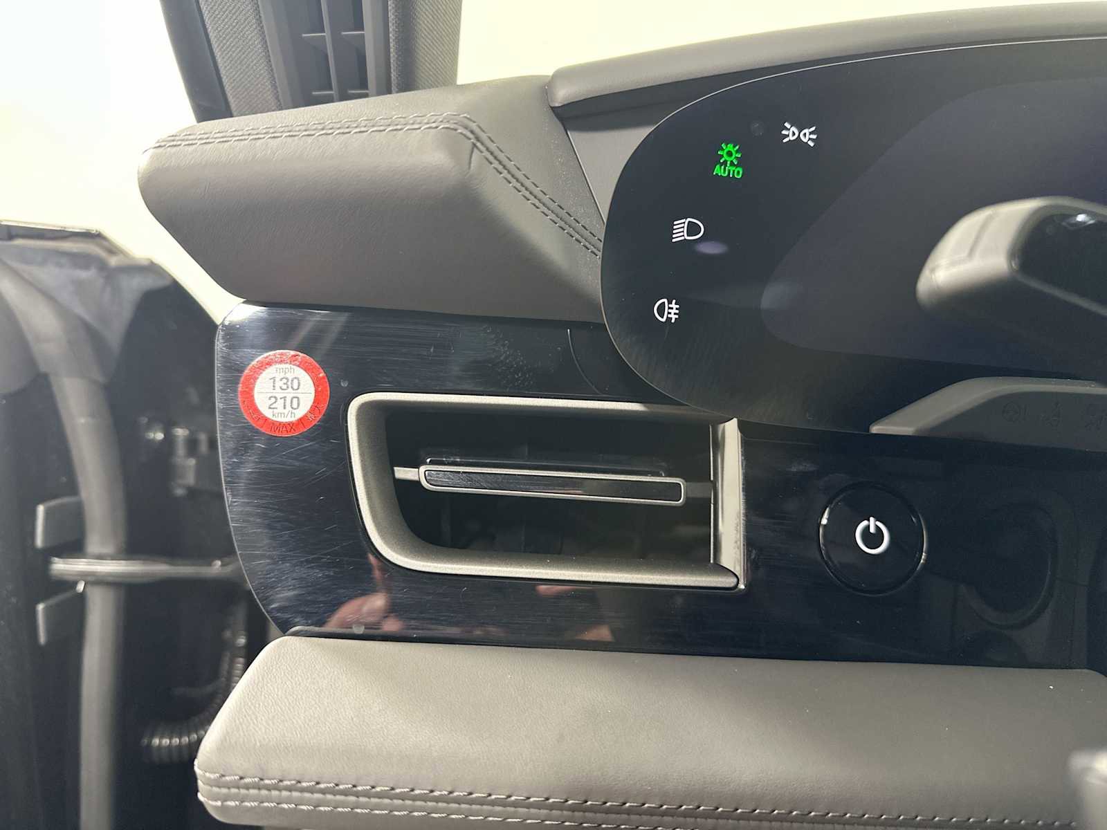 Certified 2025 Porsche Taycan image 13