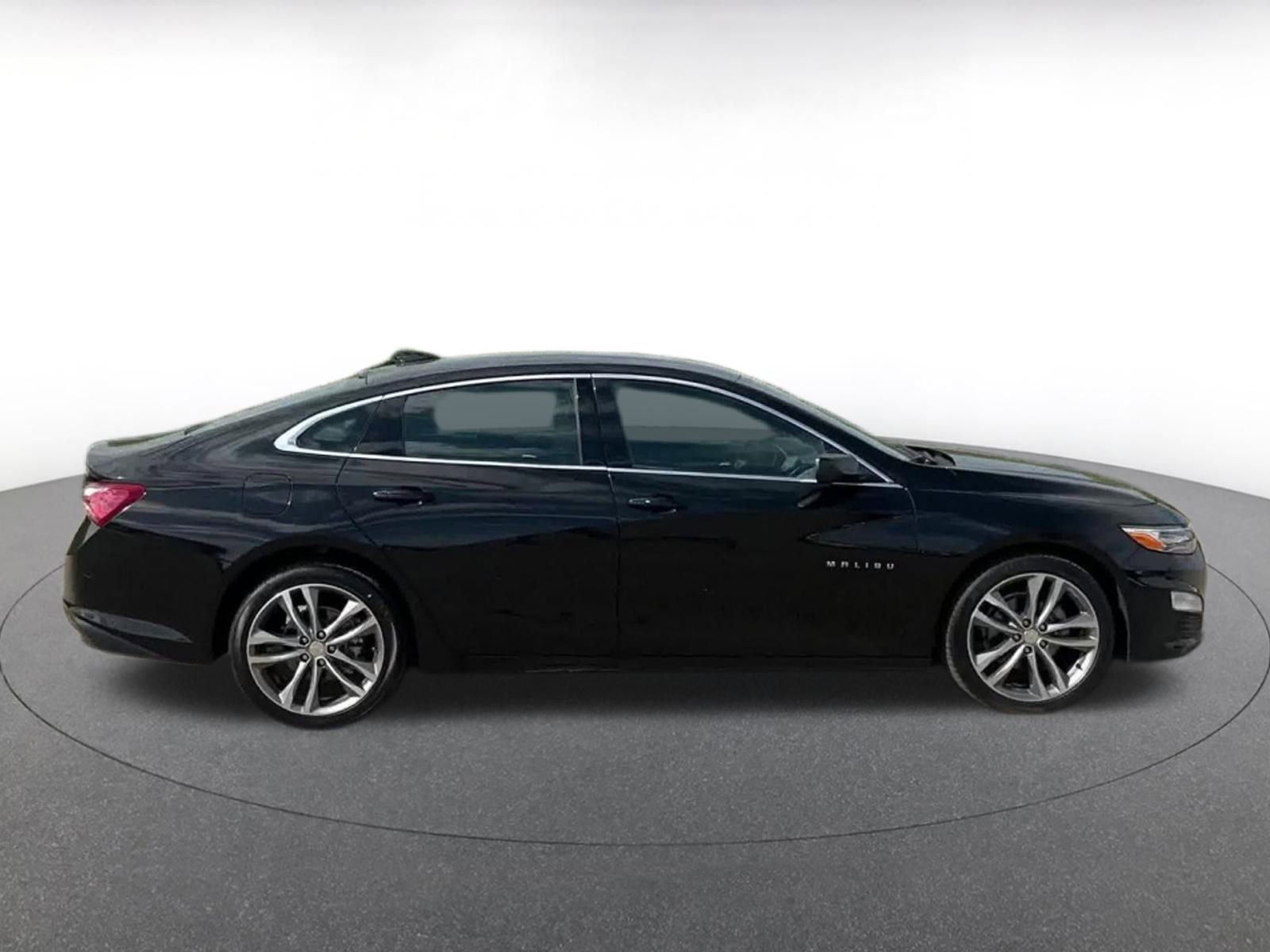 Used 2024 Chevrolet Malibu LT image 16