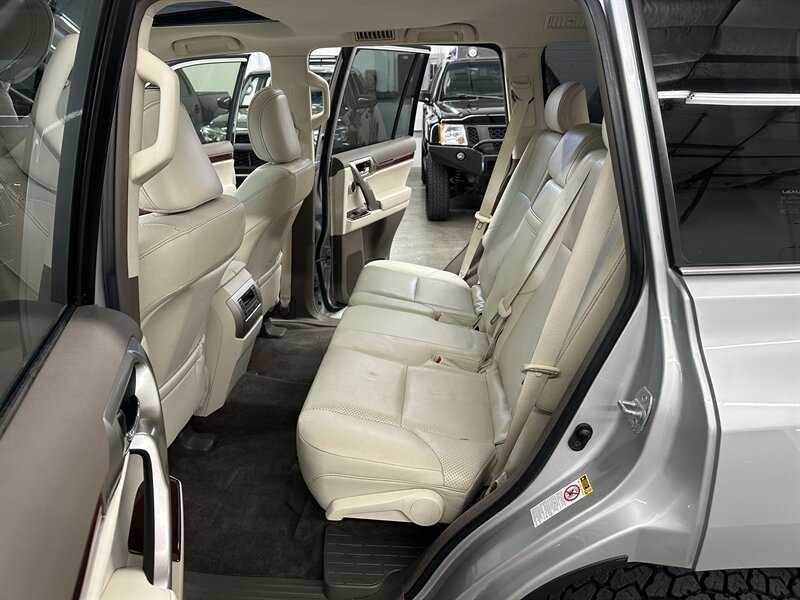 Used 2012 Lexus GX 460 Premium AWD/4WD image 15