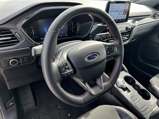Used 2025 Ford Escape ST-Line image 13