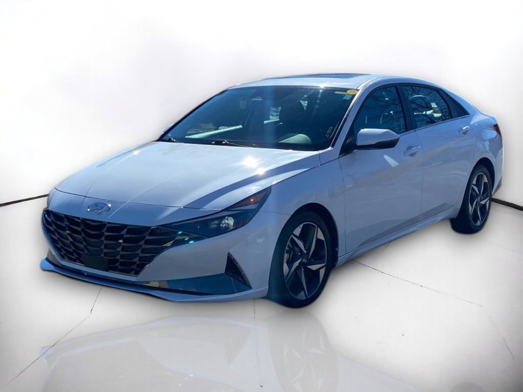 Used 2023 Hyundai Elantra Limited image 2