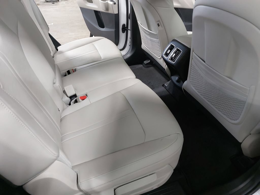 New 2026 Kia Sorento S w/ S Panoramic Sunroof Package FWD image 11