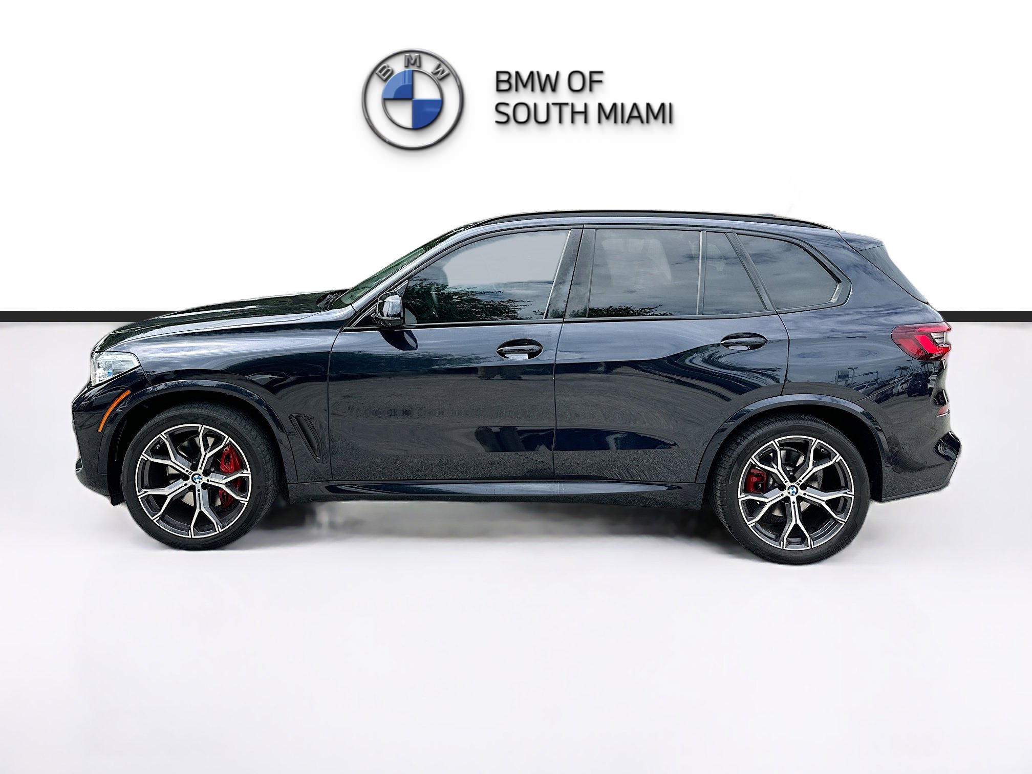 Used 2022 BMW X5 sDrive40i w/ M Sport Package RWD image 4