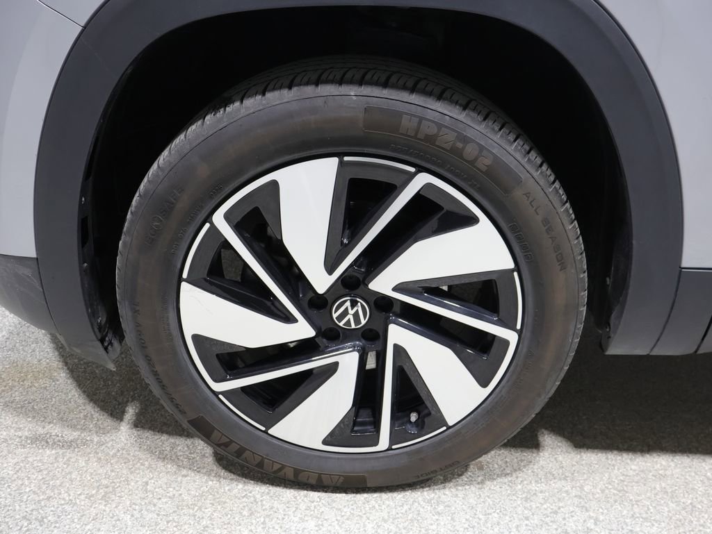 Used 2024 Volkswagen Atlas SE image 8