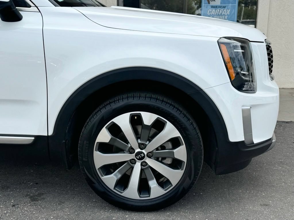 Used 2020 Kia Telluride S FWD image 2