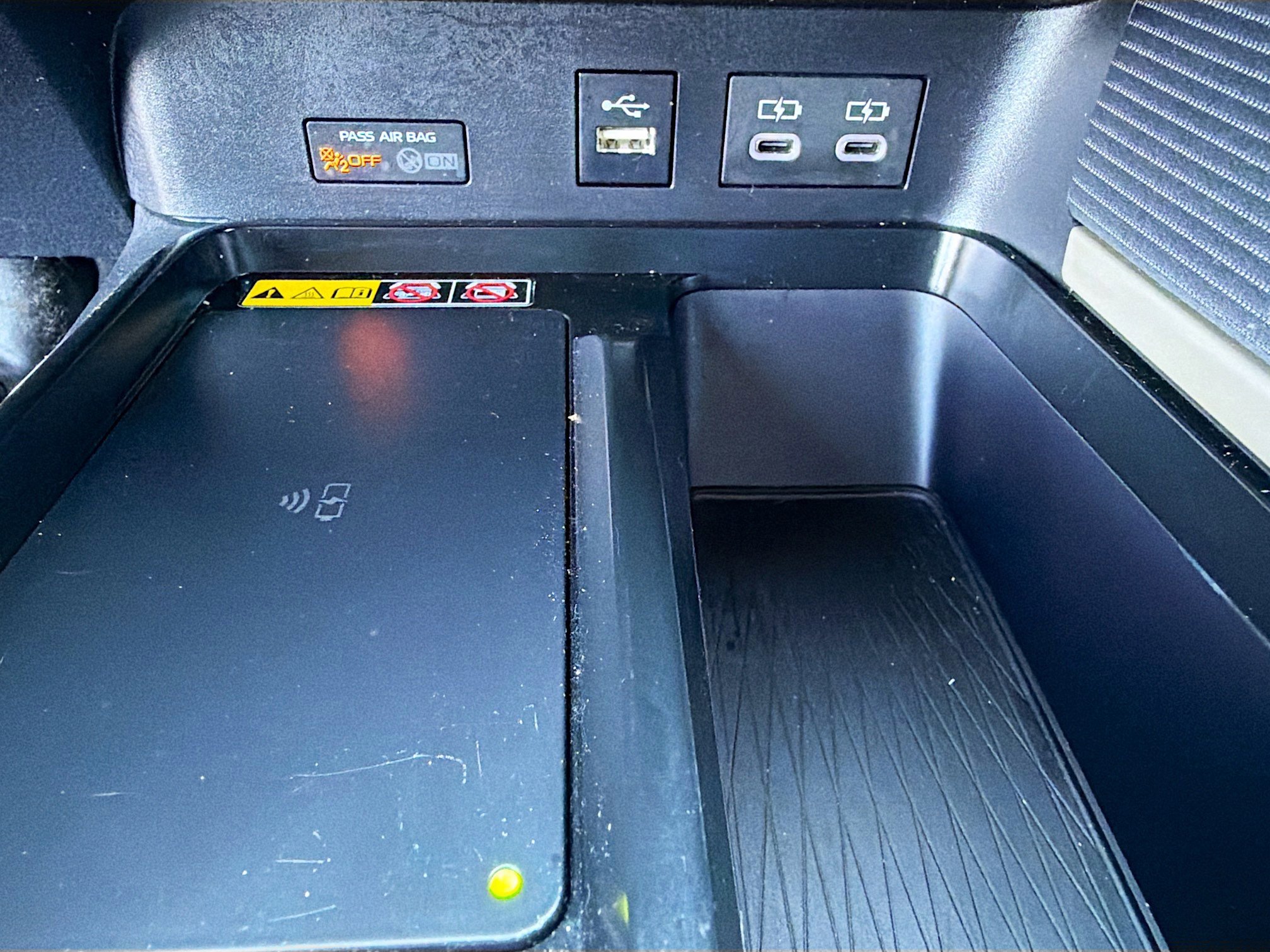 Used 2025 Toyota Camry SE image 28