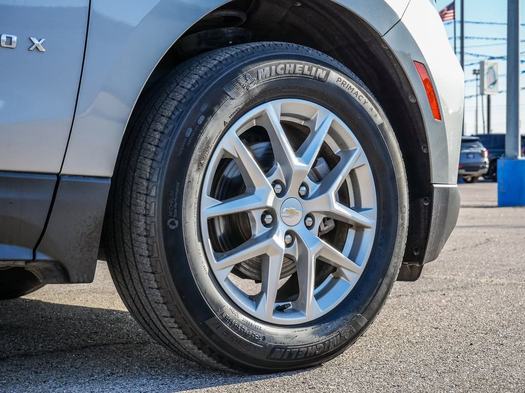 Used 2023 Chevrolet Equinox LS w/ LS Convenience Package image 9