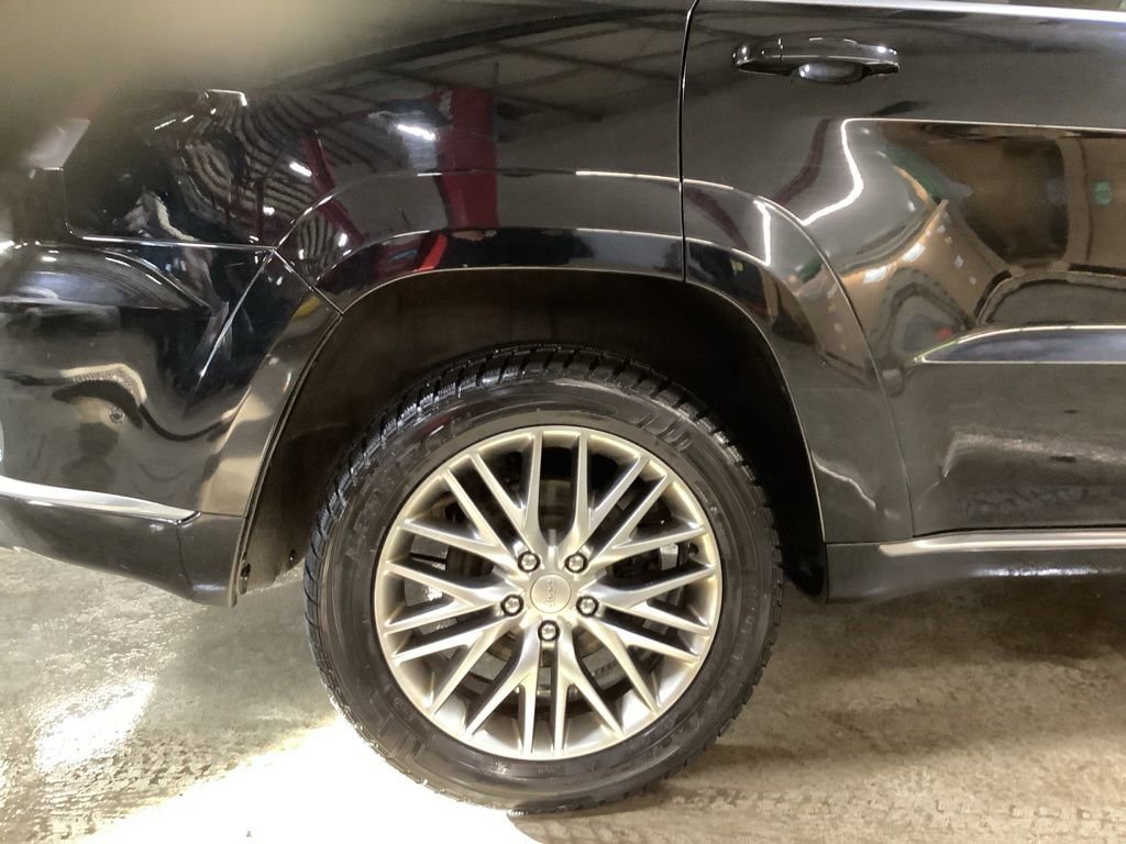 Used 2018 Jeep Grand Cherokee Summit image 12