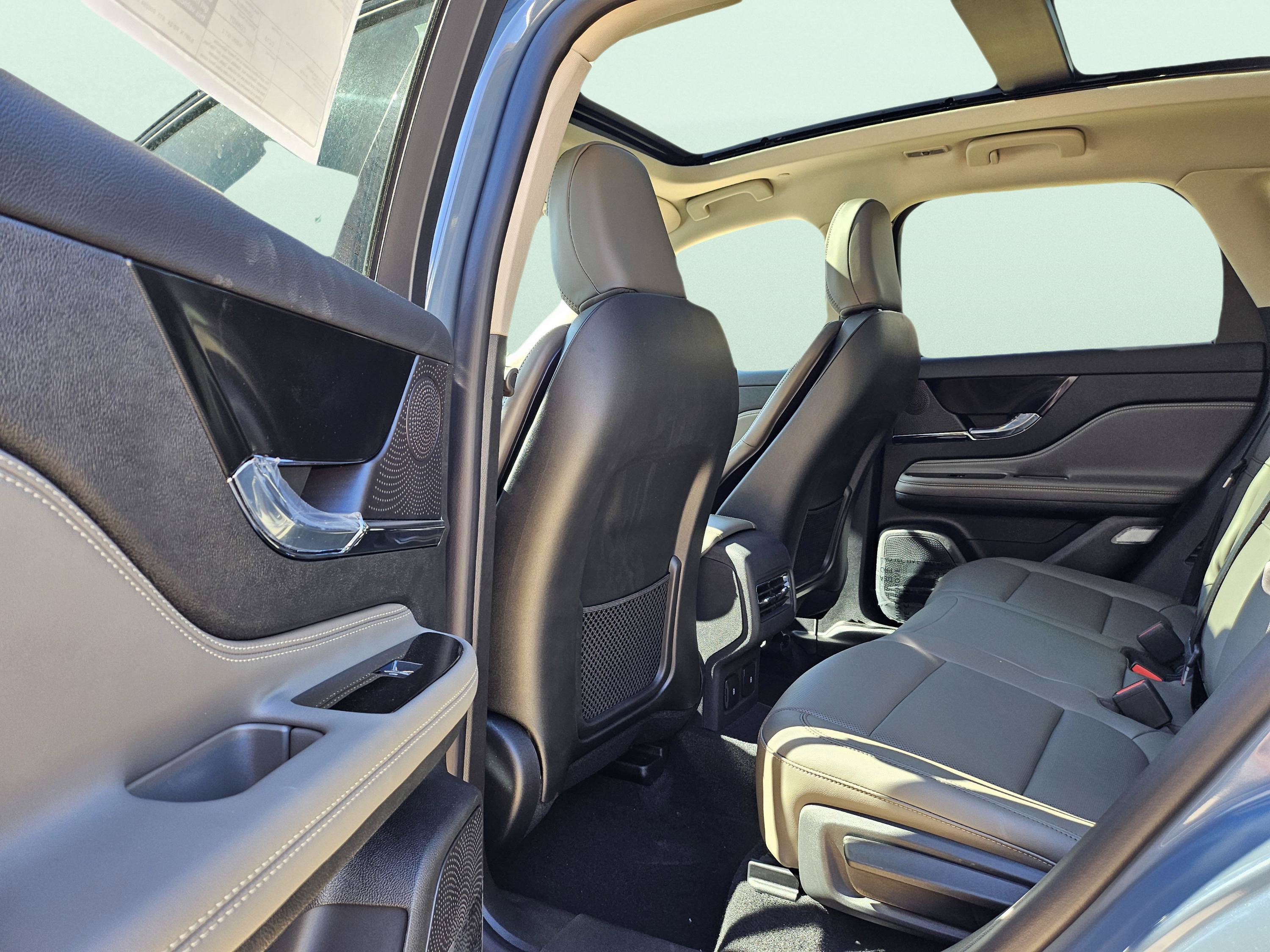 New 2026 Lincoln Corsair Premiere AWD/4WD image 24