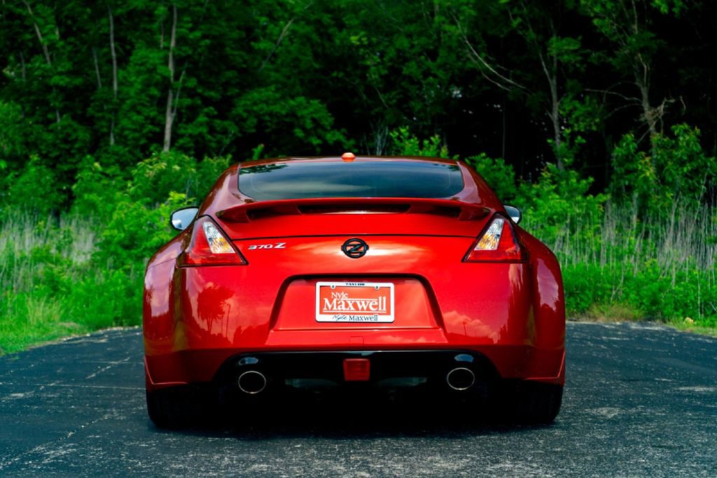 Used 2020 Nissan 370Z Touring Sport RWD image 8