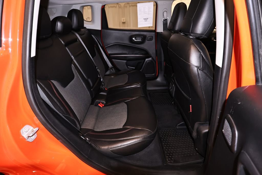 Used 2018 Jeep Compass Trailhawk w/ Navigation Group image 15