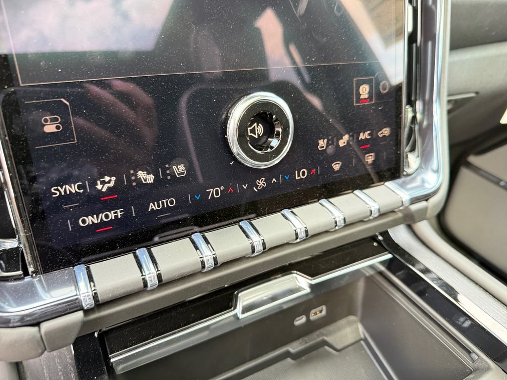 New 2026 GMC Yukon AT4 Ultimate AWD/4WD image 31