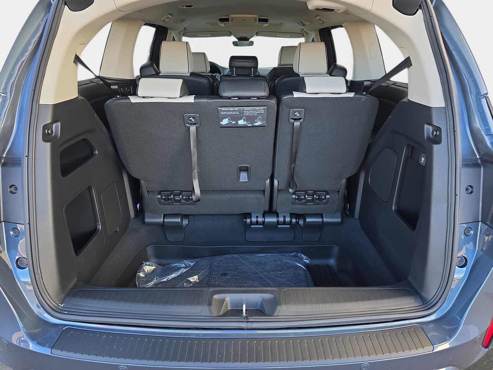 New 2026 Honda Odyssey Elite image 13