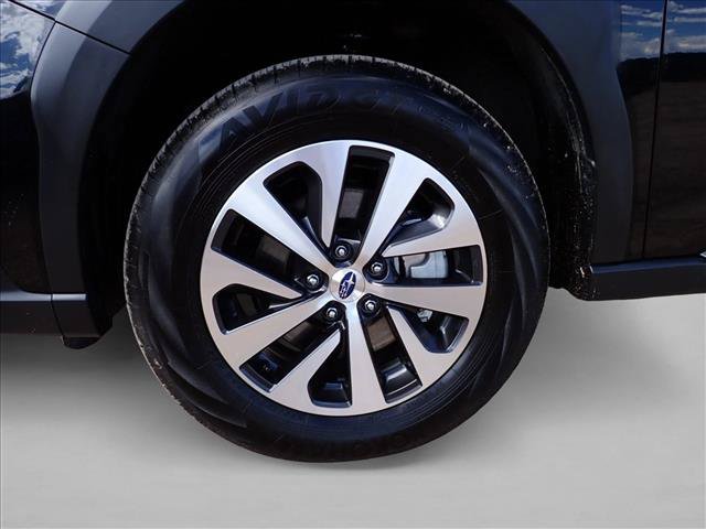 Certified 2025 Subaru Outback Premium AWD/4WD image 7