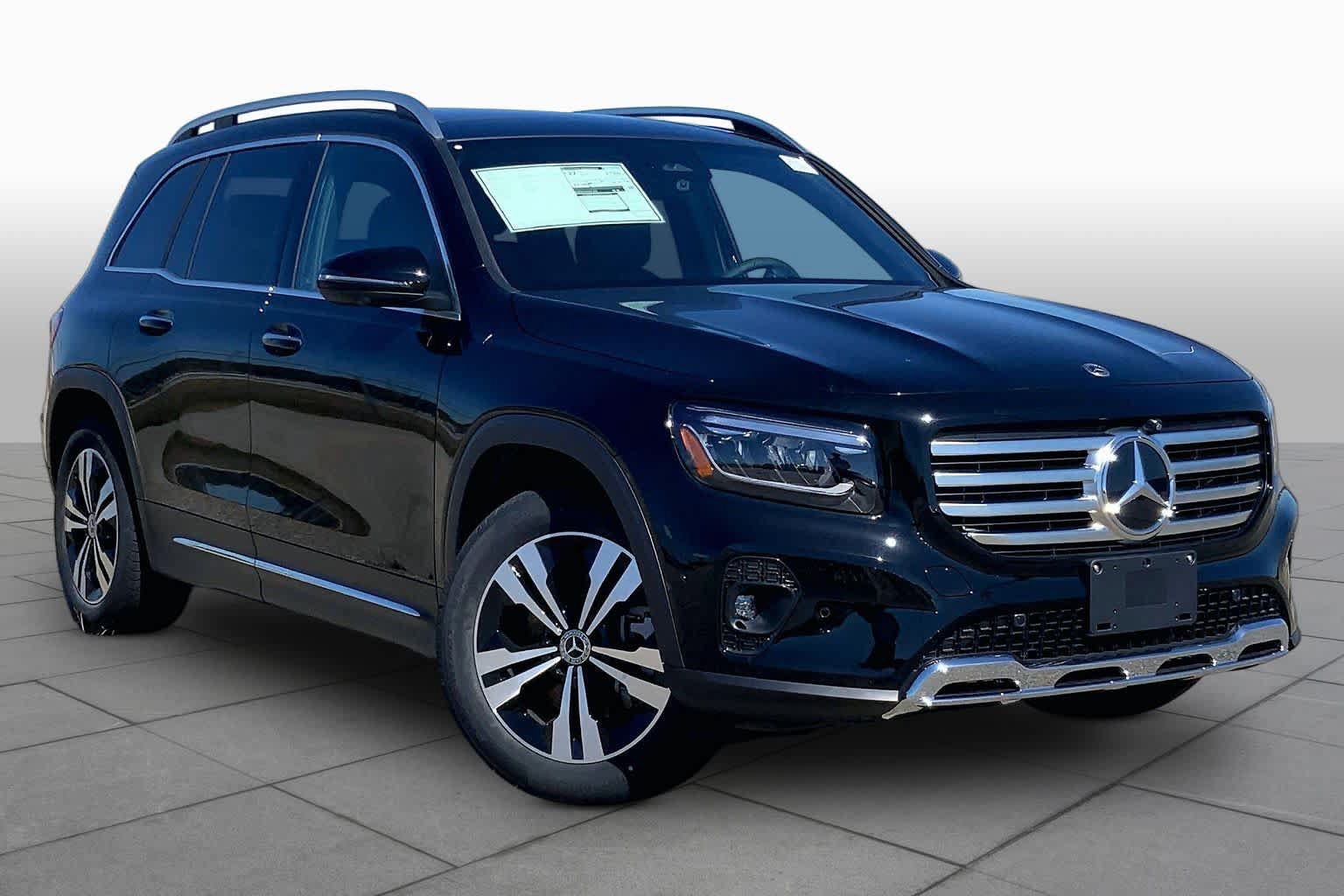 New 2026 Mercedes-Benz GLB 250 4MATIC image 2