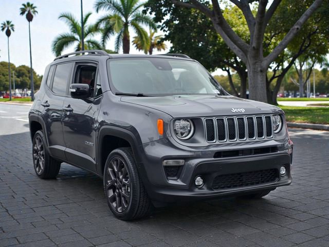 Used 2023 Jeep Renegade Limited w/ Sun/Sound Group image 3