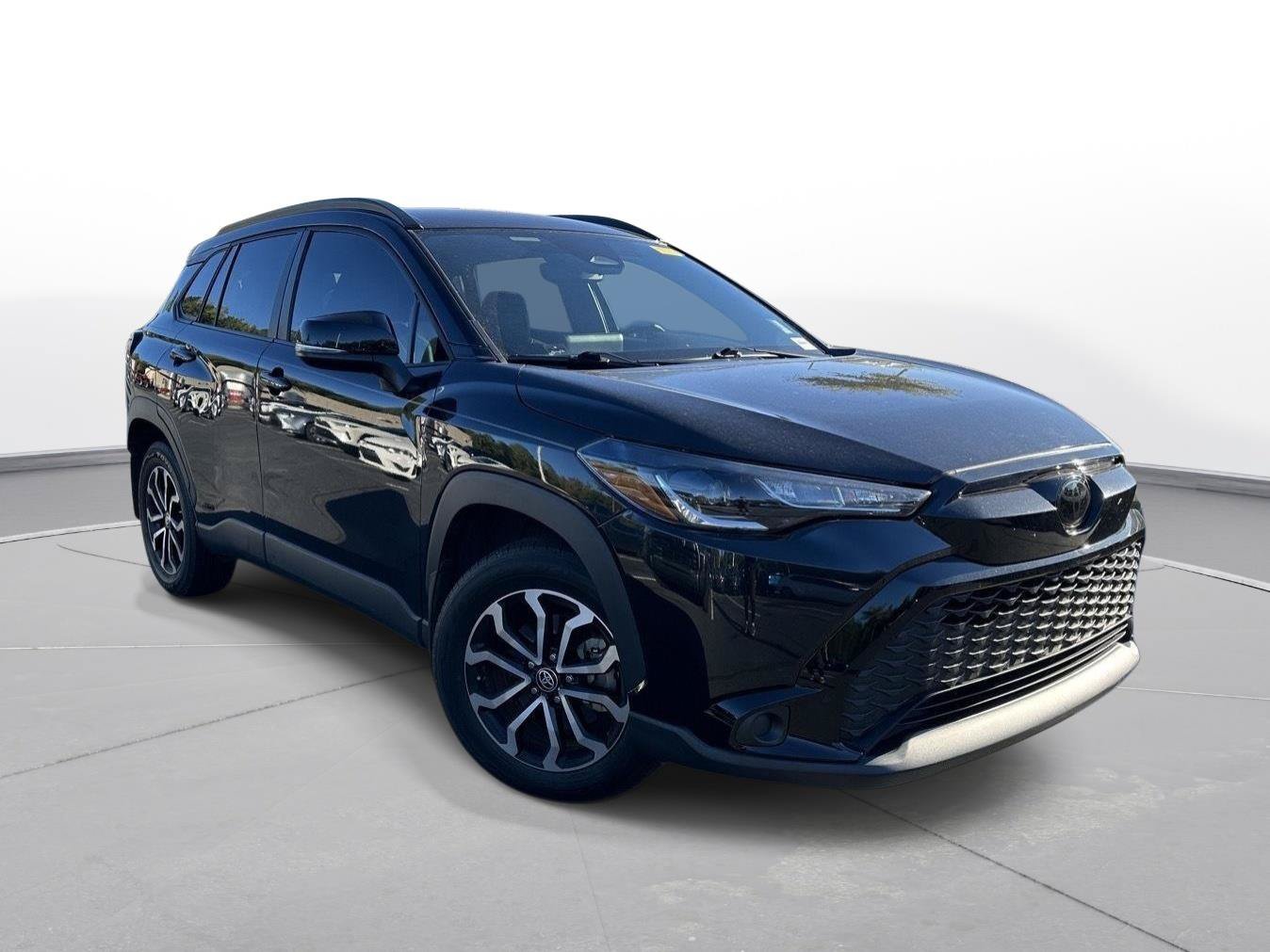 Used 2024 Toyota Corolla Cross AWD Hybrid image 4