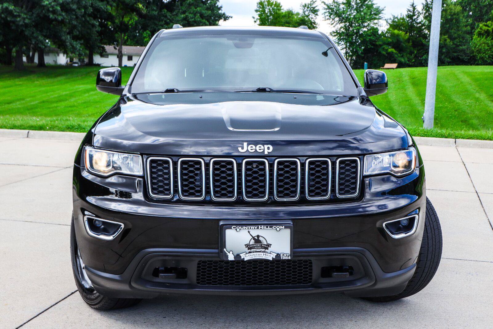 Used 2021 Jeep Grand Cherokee Laredo w/ Trailer Tow Group IV AWD/4WD image 18