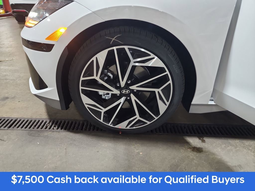 New 2025 Hyundai Ioniq 6 Limited image 32