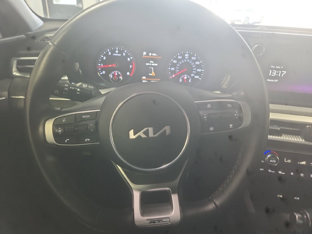 Used 2023 Kia K5 GT-Line w/ GT-Line Premium Package FWD image 17