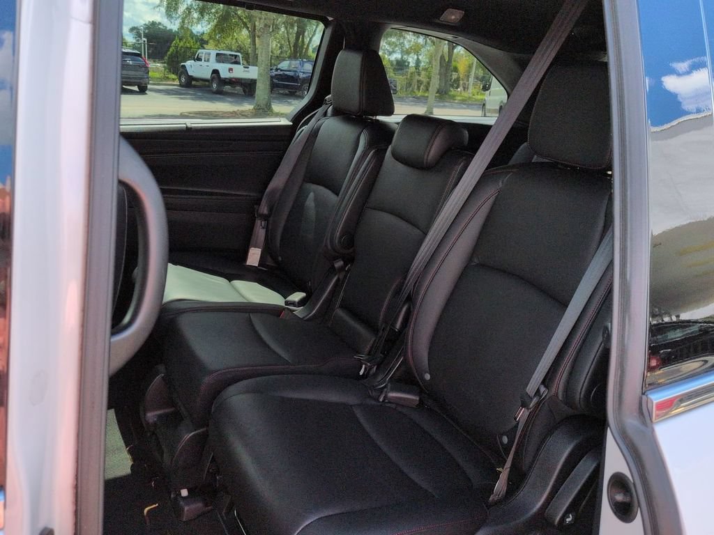 Used 2023 Honda Odyssey Sport image 14