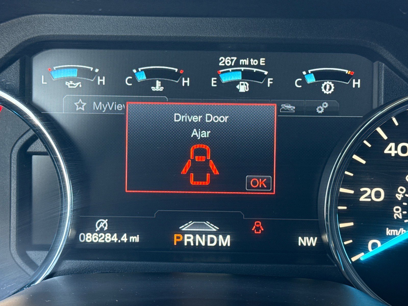 Used 2018 Ford F150 Platinum w/ Equipment Group 701A Luxury image 46