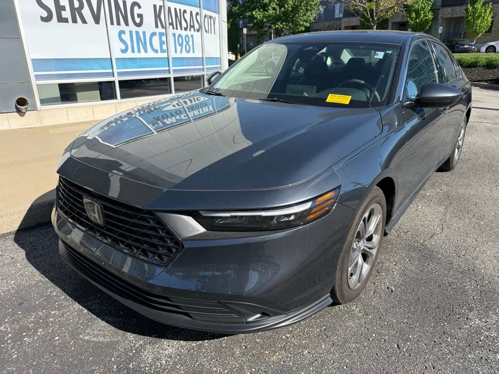 Used 2024 Honda Accord EX image 4