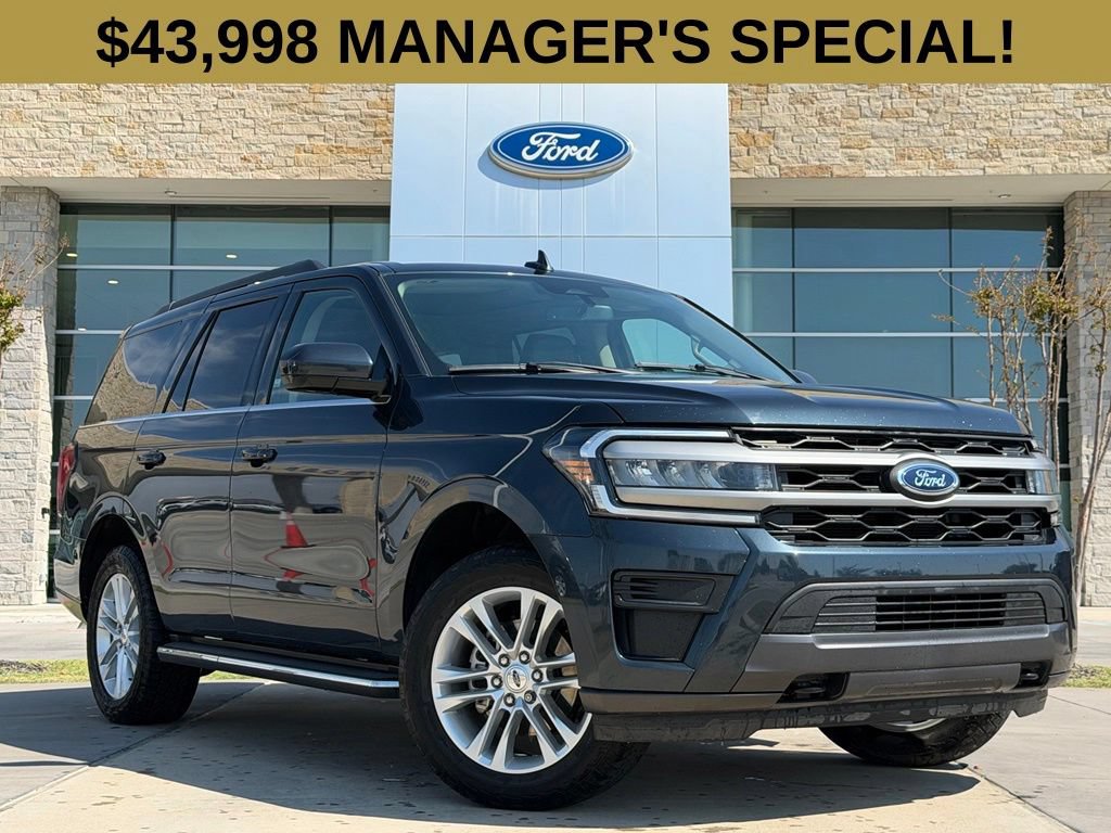 Used 2023 Ford Expedition XLT AWD/4WD image 1