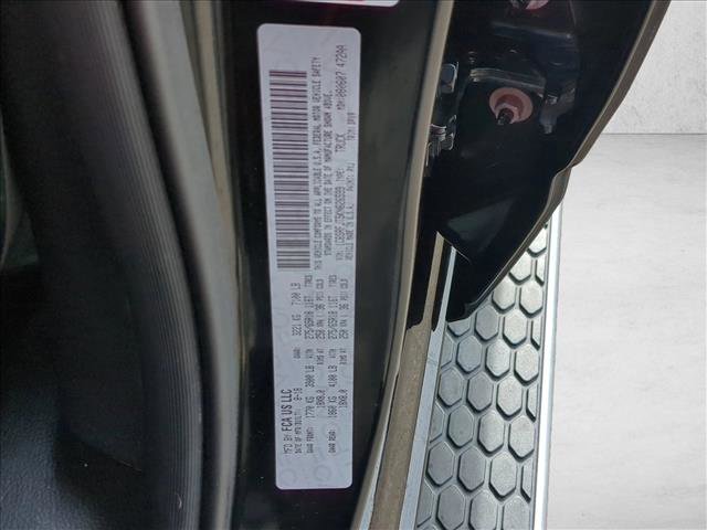 Used 2019 RAM 1500 Laramie image 24