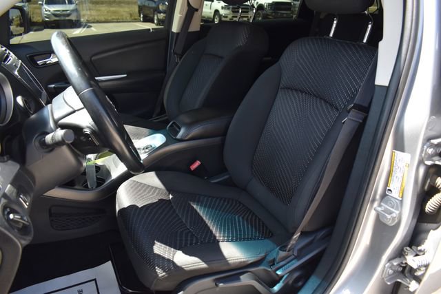 Used 2015 Dodge Journey SXT w/ Flexible Seating Group FWD image 13