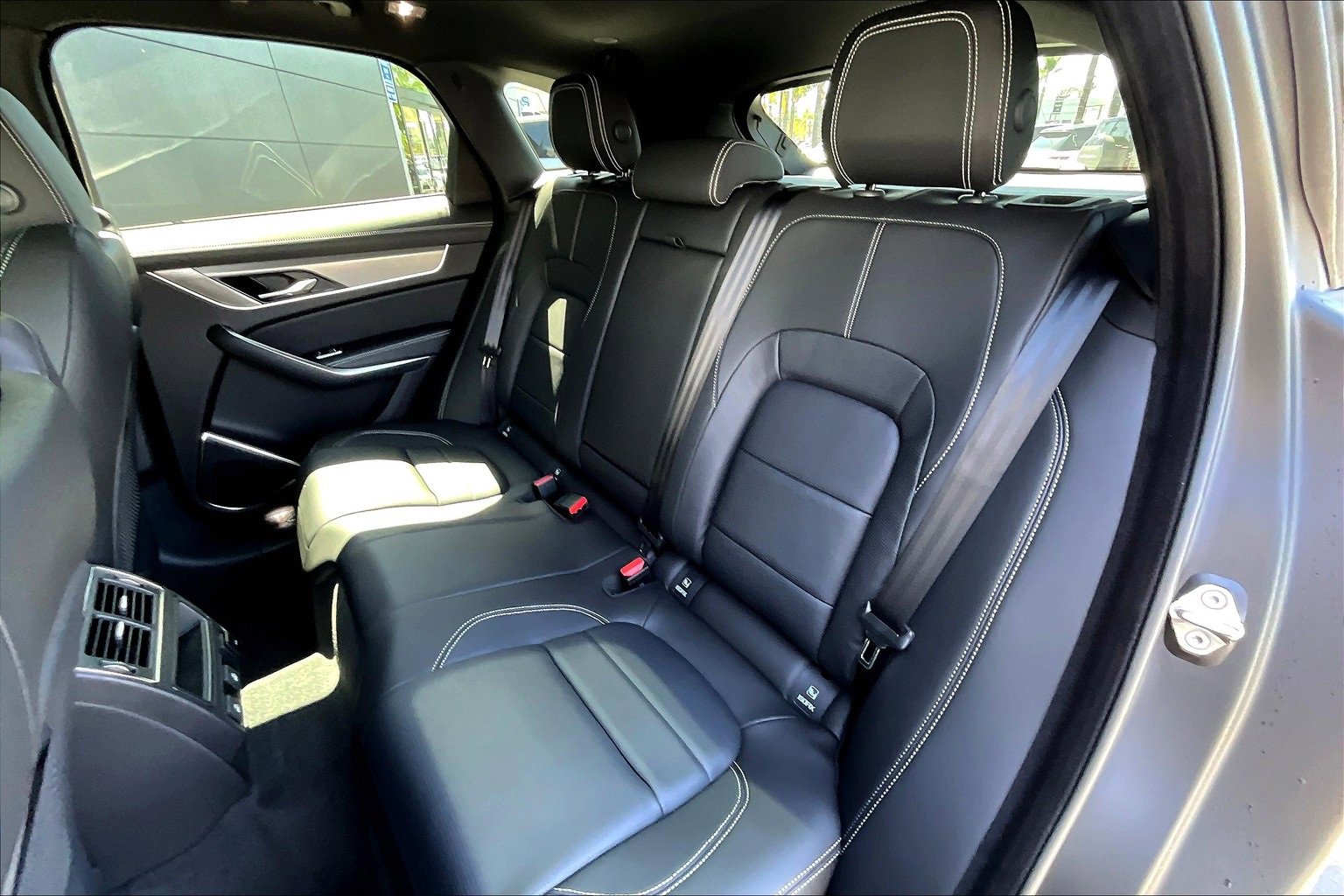 New 2026 Jaguar F-PACE R-Dynamic S image 10