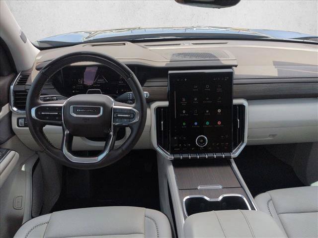 Certified 2025 GMC Acadia Denali w/ Super Cruise Package FWD image 25