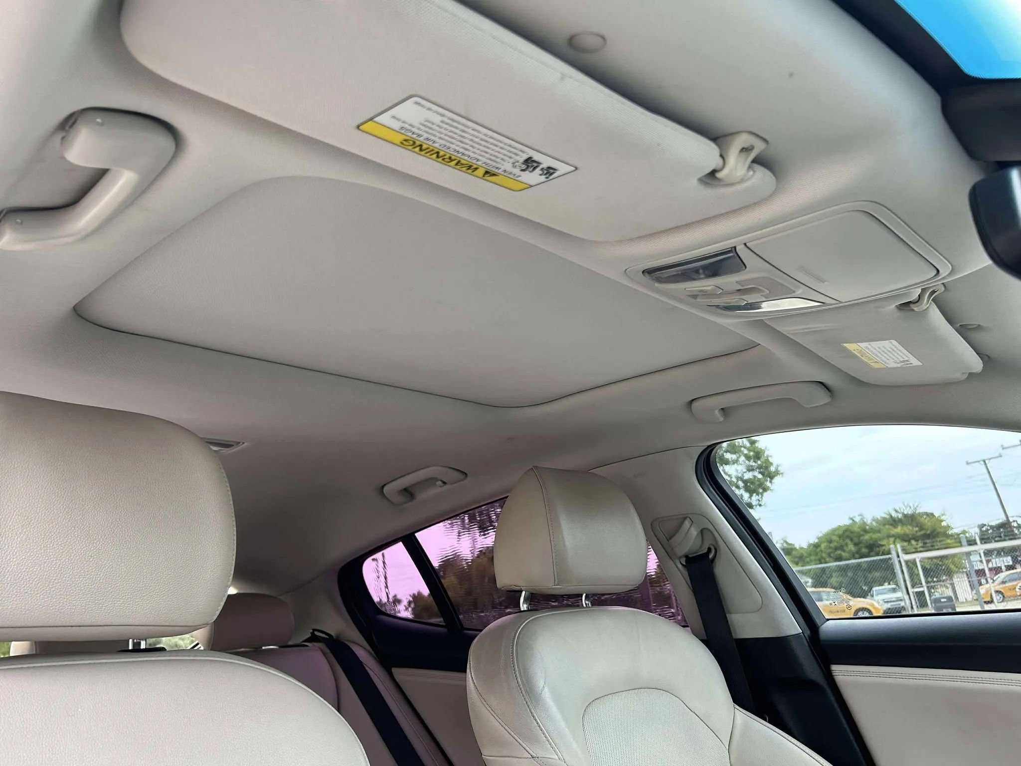 Used 2018 Kia Stinger Premium image 28