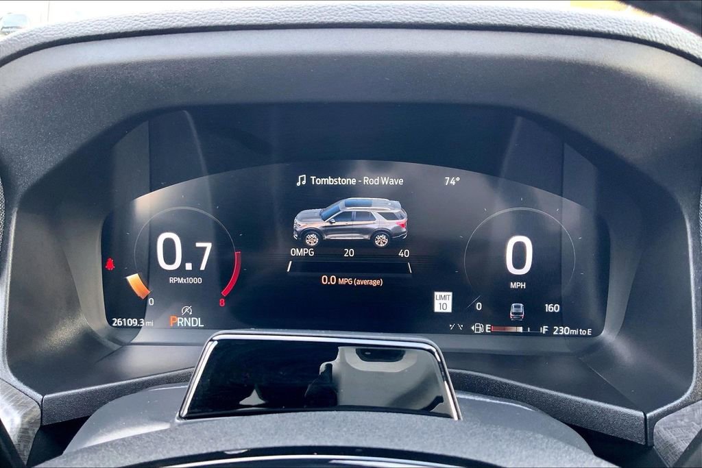 Used 2025 Ford Explorer Platinum w/ LUX Leather Package image 10