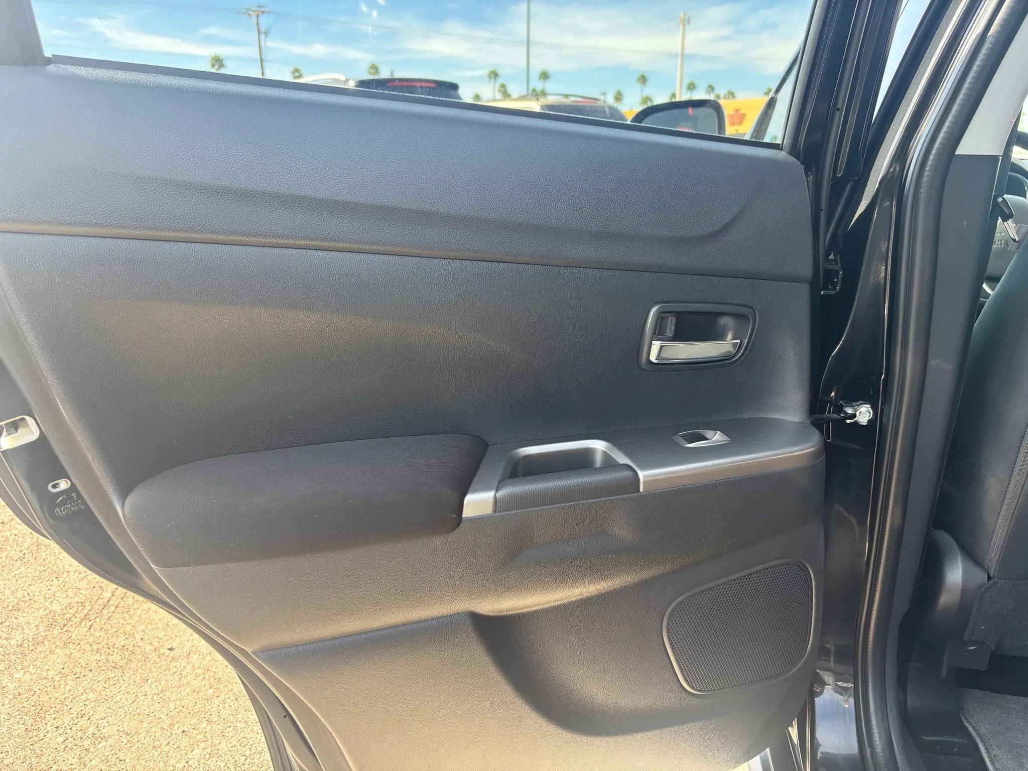 Used 2021 Mitsubishi Outlander Sport SE image 31