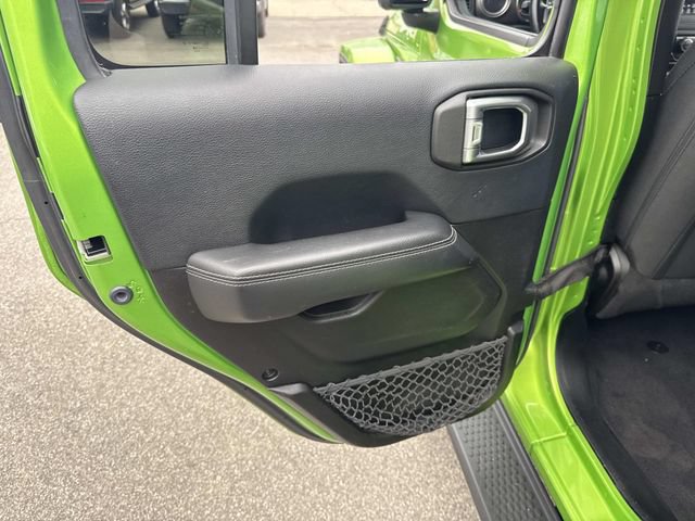 Used 2019 Jeep Wrangler Unlimited Sahara AWD/4WD image 17