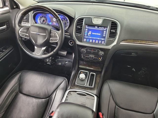 Used 2018 Chrysler 300 Limited RWD image 15