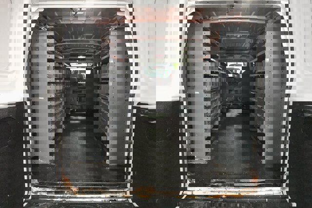 Used 2009 Ford E-350 and Econoline 350 Super Duty image 18