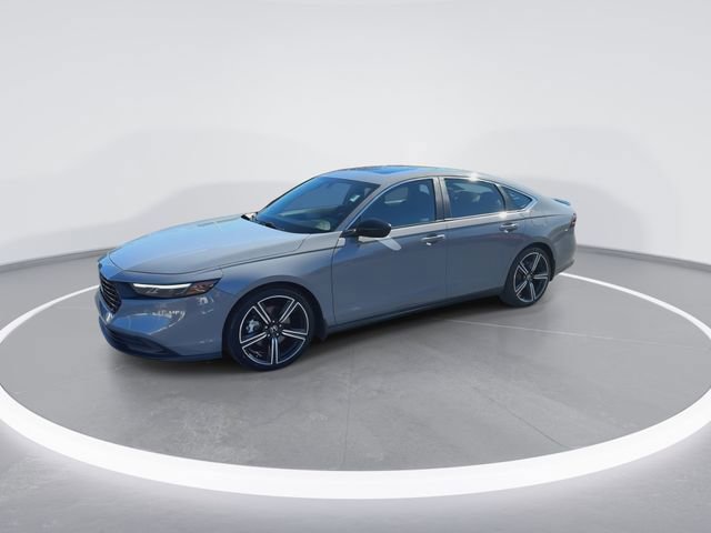 Used 2023 Honda Accord Sport image 3