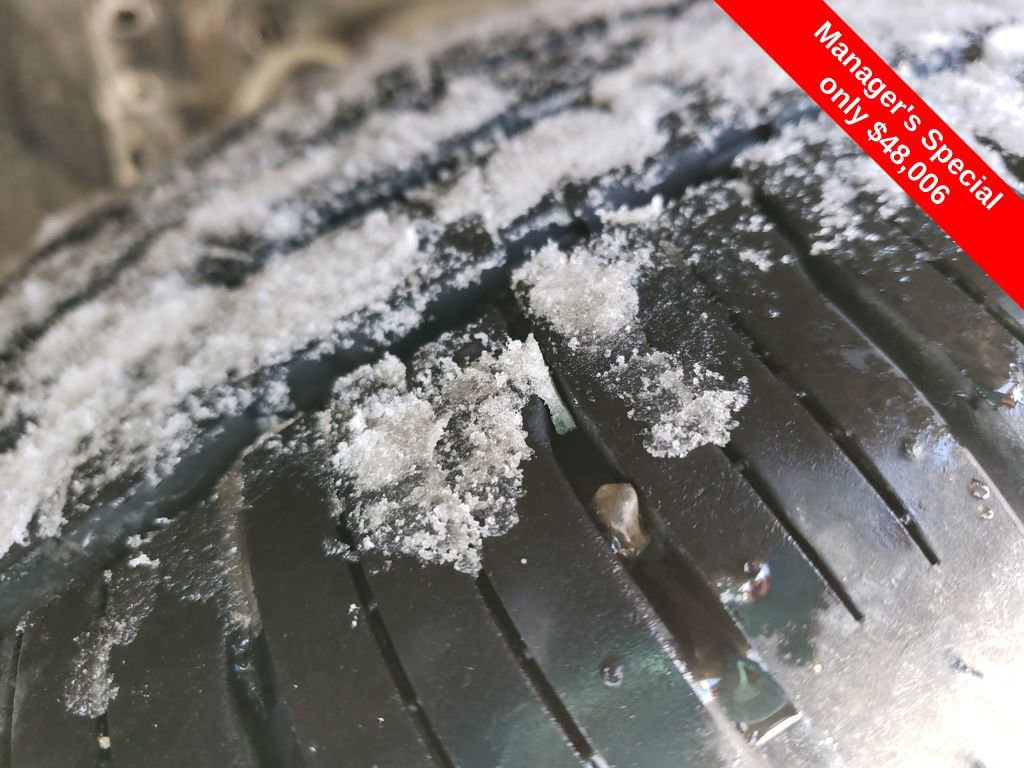 Used 2025 Toyota Sienna XLE image 24