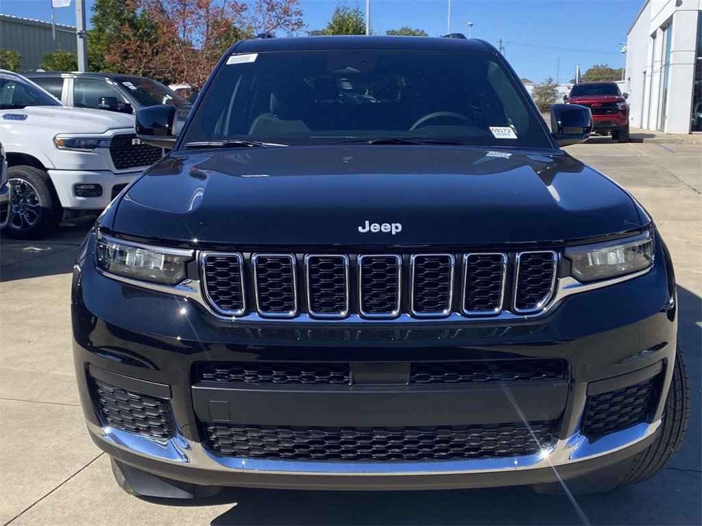 New 2025 Jeep Grand Cherokee L Laredo w/ Luxury Tech Group I image 34