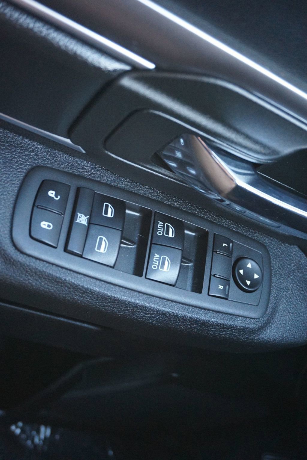 Used 2021 RAM 1500 Classic Warlock w/ Electronics Group image 22