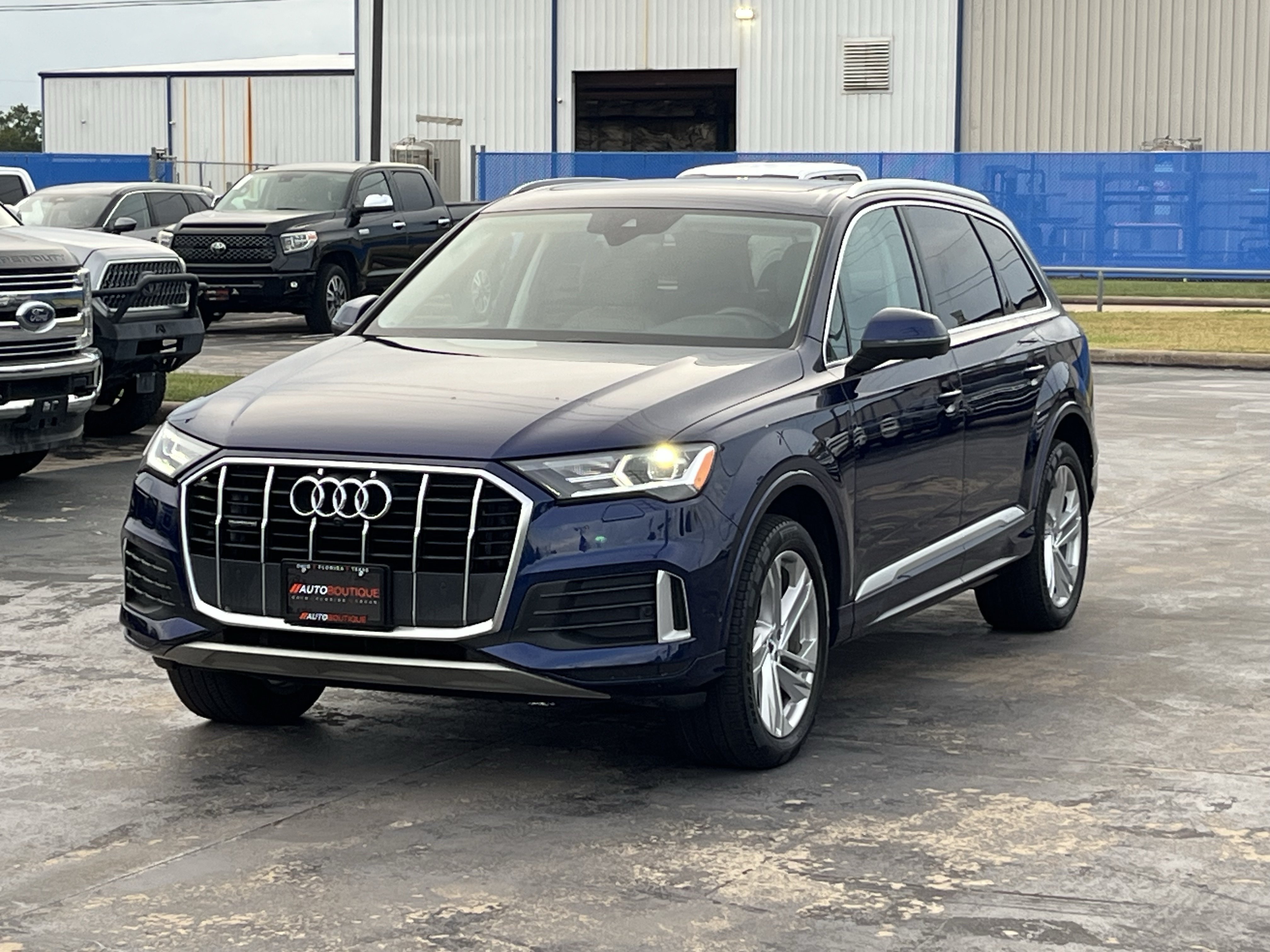 Used 2020 Audi Q7 2.0T Premium Plus w/ Premium Plus Package AWD/4WD image 3