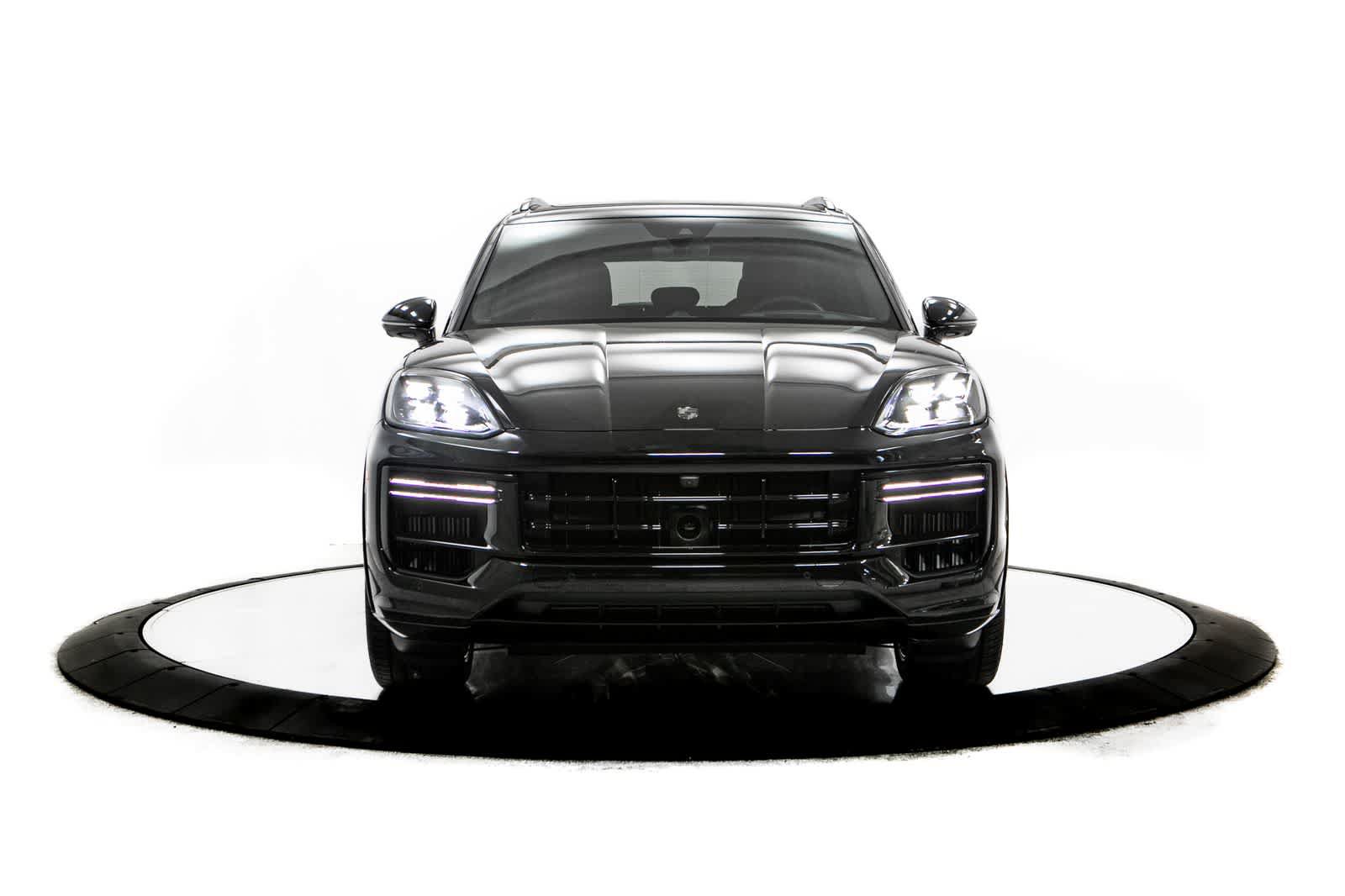 New 2026 Porsche Cayenne Turbo AWD/4WD image 10