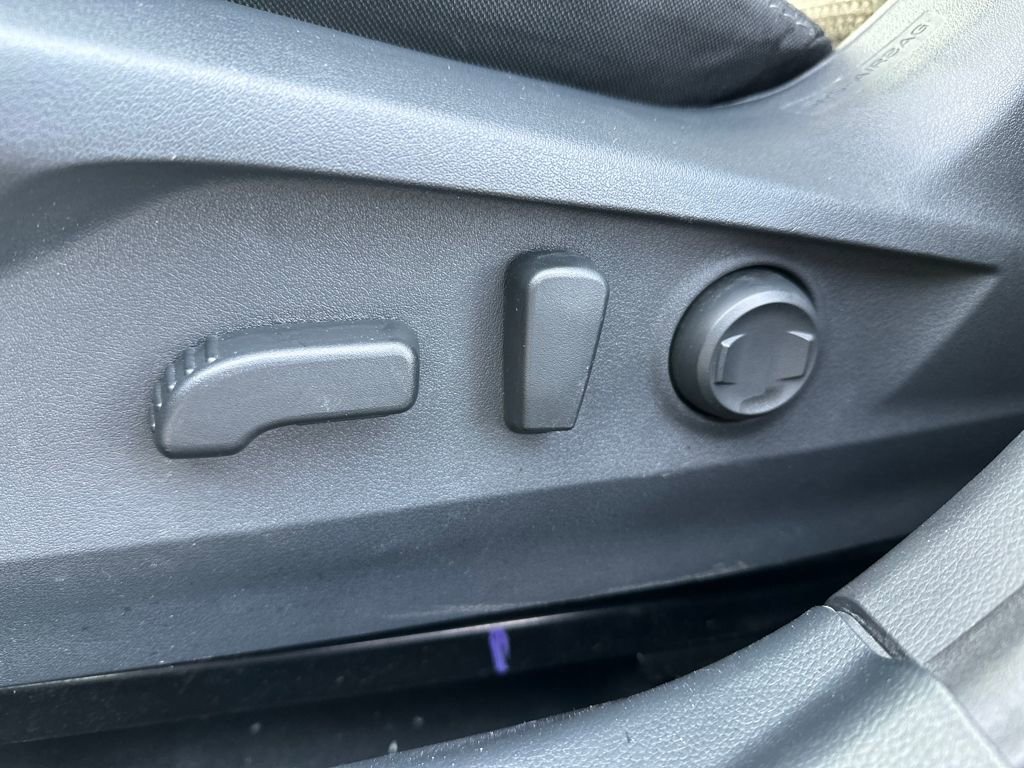 Certified 2025 Subaru Outback Premium image 28