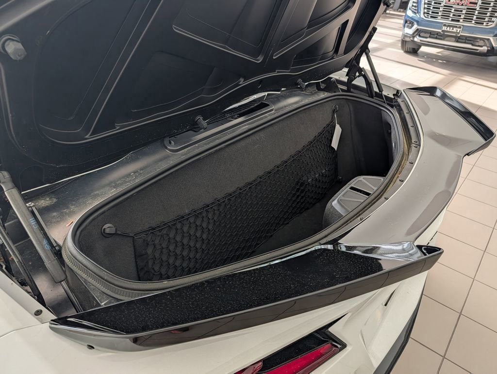 Used 2025 Chevrolet Corvette Z06 w/ Battery Protection Package RWD image 26