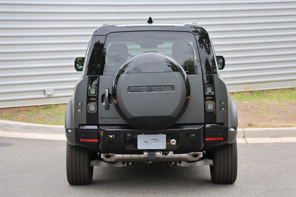 New 2026 Land Rover Defender 110 X-Dynamic SE AWD/4WD image 4